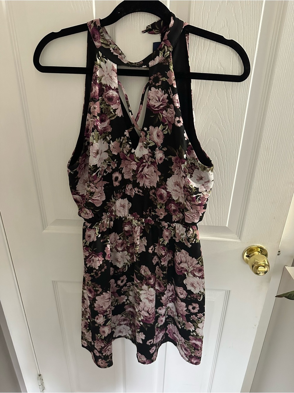 Floral Summer Dress in Black and Pink size medium